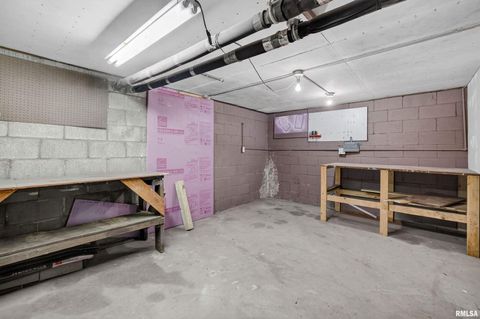 Tiny photo for 3546 FAIR Avenue, Davenport, IA 52806 (MLS # QC4267667)