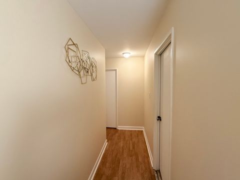 Tiny photo for 4250 Saratoga Avenue #L305, Downers Grove, IL 60515 (MLS # 12443402)