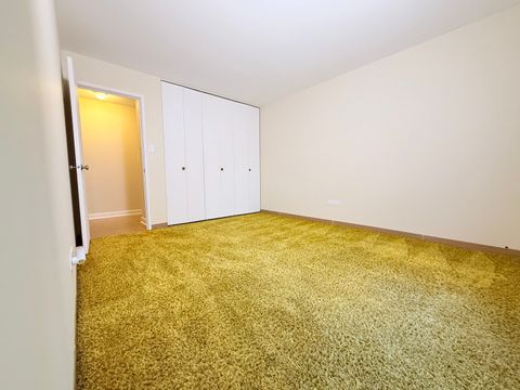 Tiny photo for 4250 Saratoga Avenue #L305, Downers Grove, IL 60515 (MLS # 12443402)
