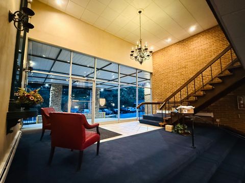 Tiny photo for 4250 Saratoga Avenue #L305, Downers Grove, IL 60515 (MLS # 12443402)