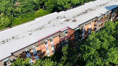 Tiny photo for 4250 Saratoga Avenue #L305, Downers Grove, IL 60515 (MLS # 12443402)