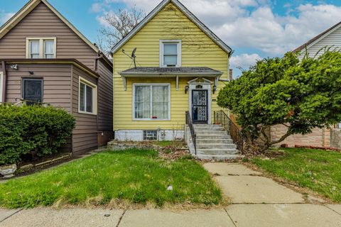 7526 S Merrill Avenue Chicago IL 60649
