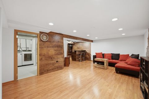 Tiny photo for 710 Bayside Court, Wheeling, IL 60090 (MLS # 12641098)