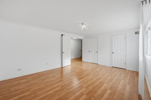 Tiny photo for 710 Bayside Court, Wheeling, IL 60090 (MLS # 12641098)