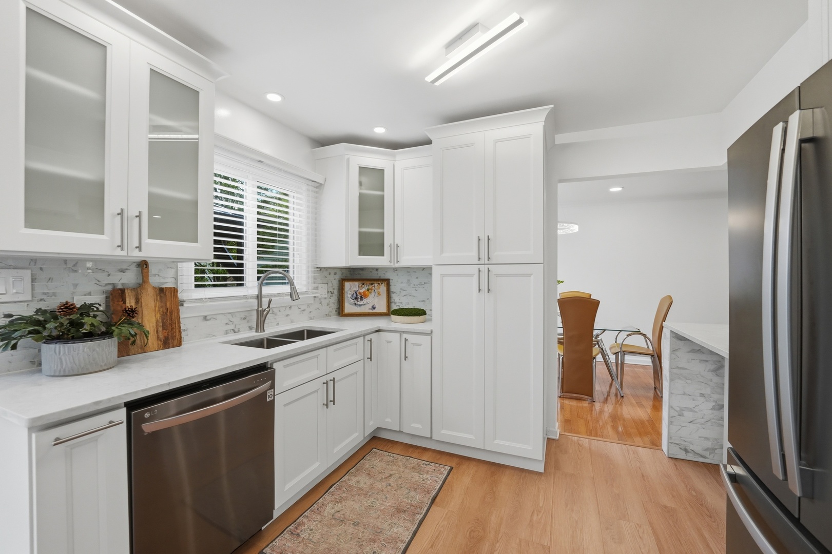 Properties 4 710 Bayside Court