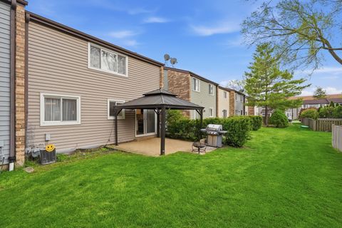 Tiny photo for 710 Bayside Court, Wheeling, IL 60090 (MLS # 12641098)