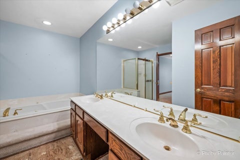 Tiny photo for 224 LORRAINE Circle #224, Bloomingdale, IL 60108 (MLS # 12708573)