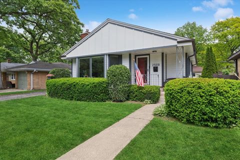 Photo of 2508 W Sibley Street, Park Ridge, IL 60068 (MLS # 12653604)