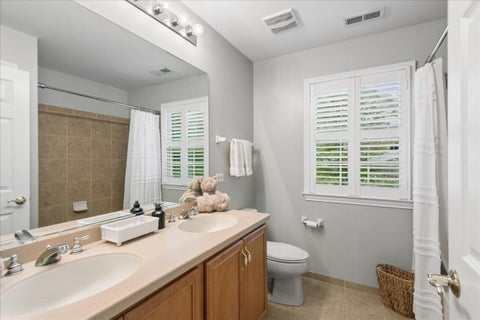 Tiny photo for 24 Tournament Drive S, Hawthorn Woods, IL 60047 (MLS # 12765288)