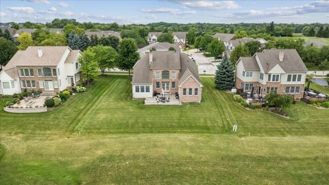 Tiny photo for 24 Tournament Drive S, Hawthorn Woods, IL 60047 (MLS # 12765288)