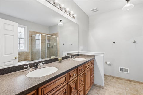 Tiny photo for 24 Tournament Drive S, Hawthorn Woods, IL 60047 (MLS # 12765288)
