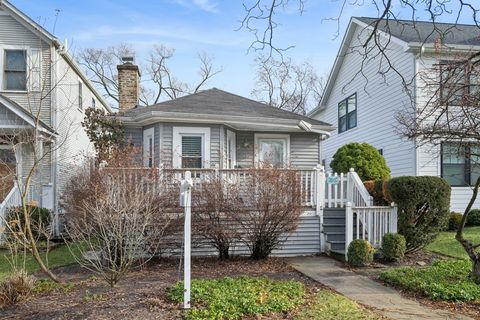 2439 Cowper Avenue Evanston IL 60201