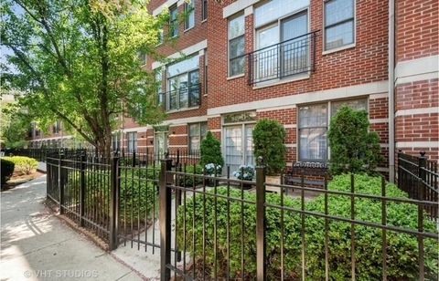 Photo of 849 N May Street #D, Chicago, IL 60642 (MLS # 12651588)