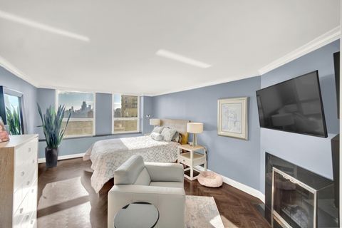 Tiny photo for 2626 N Lakeview Avenue #2703, Chicago, IL 60614 (MLS # 12473798)
