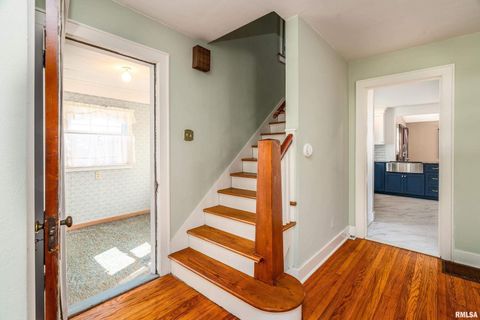 Tiny photo for 711 W ELM Street, Carbondale, IL 62901 (MLS # EB460263)