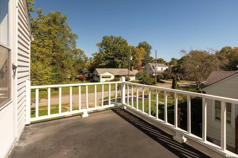 Tiny photo for 711 W ELM Street, Carbondale, IL 62901 (MLS # EB460263)