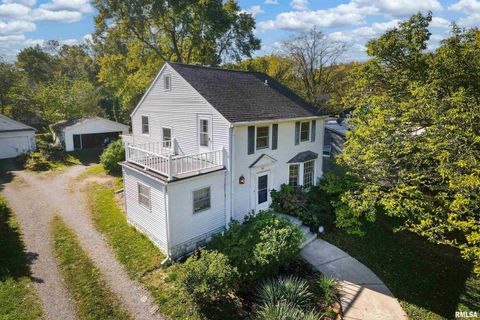 Tiny photo for 711 W ELM Street, Carbondale, IL 62901 (MLS # EB460263)