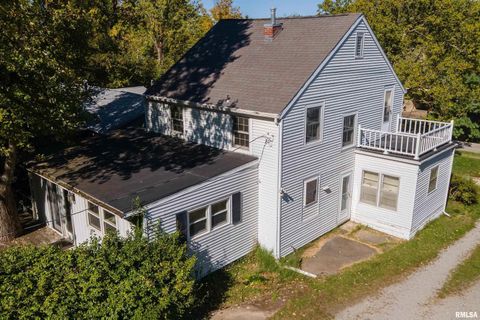 Tiny photo for 711 W ELM Street, Carbondale, IL 62901 (MLS # EB460263)