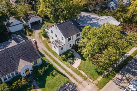 Tiny photo for 711 W ELM Street, Carbondale, IL 62901 (MLS # EB460263)