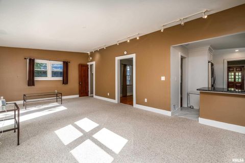 Tiny photo for 711 W ELM Street, Carbondale, IL 62901 (MLS # EB460263)