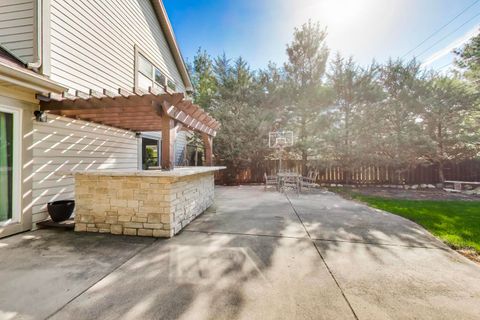 Tiny photo for 513 E Central Road, Arlington Heights, IL 60005 (MLS # 12626354)