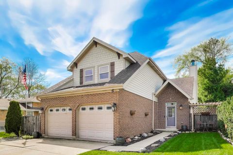 Photo of 513 E Central Road, Arlington Heights, IL 60005 (MLS # 12626354)