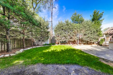 Tiny photo for 513 E Central Road, Arlington Heights, IL 60005 (MLS # 12626354)