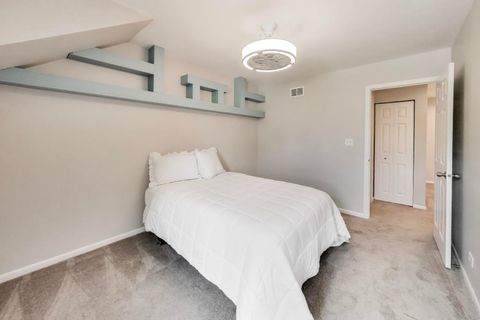 Tiny photo for 513 E Central Road, Arlington Heights, IL 60005 (MLS # 12626354)