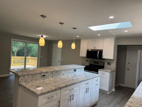 Tiny photo for 28450 N Shagbark Lane, Libertyville, IL 60048 (MLS # 12433809)