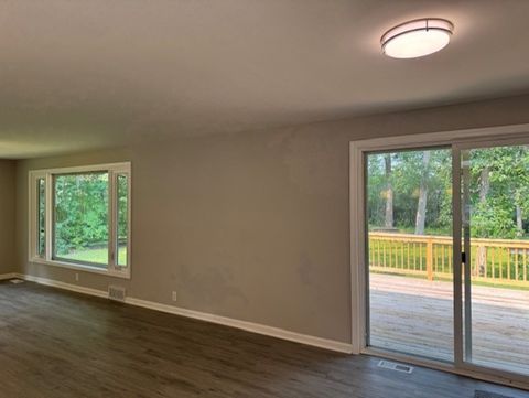 Tiny photo for 28450 N Shagbark Lane, Libertyville, IL 60048 (MLS # 12433809)