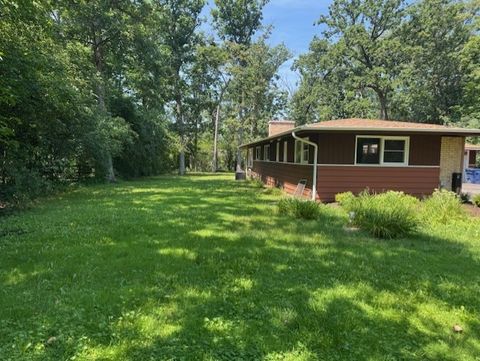 Tiny photo for 28450 N Shagbark Lane, Libertyville, IL 60048 (MLS # 12433809)