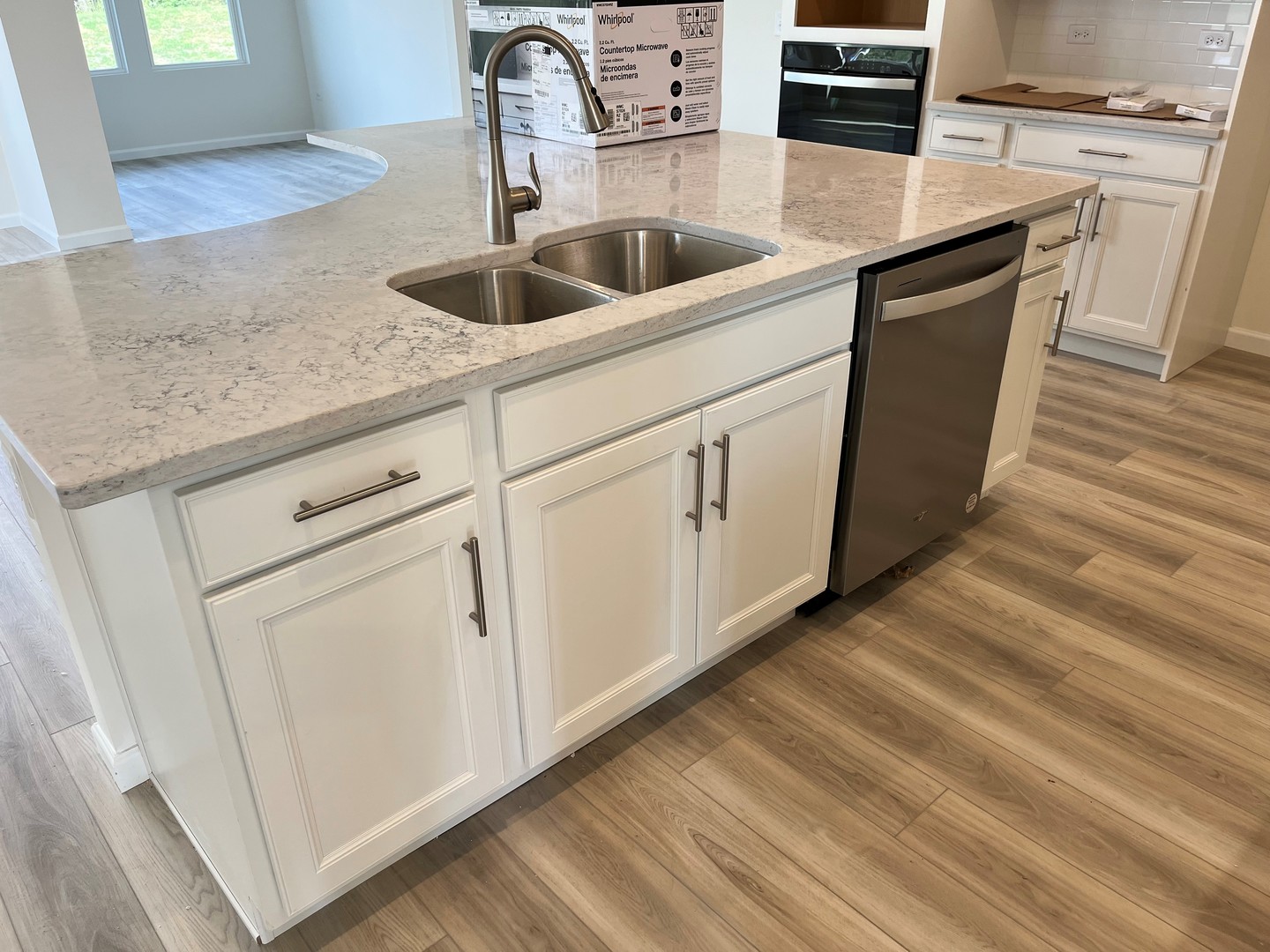708 Switchgrass Way 56004