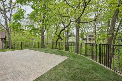 Tiny photo for 120 Crescent Drive, Glencoe, IL 60022 (MLS # 12604738)