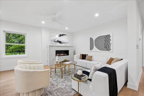 Tiny photo for 120 Crescent Drive, Glencoe, IL 60022 (MLS # 12604738)