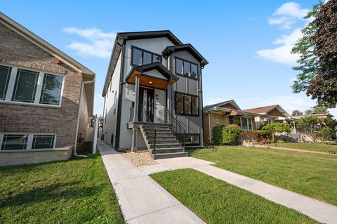 A home in Harwood Heights