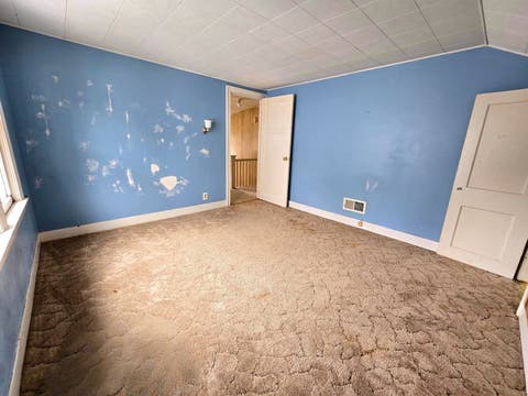 Tiny photo for 270 18th Place, Clinton, IA 52732 (MLS # 12722445)
