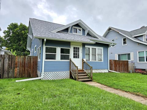 Photo of 270 18th Place, Clinton, IA 52732 (MLS # 12722445)