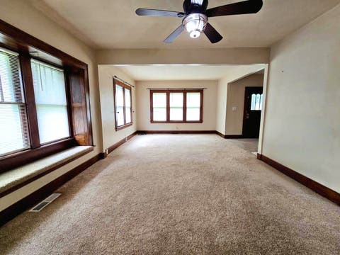 Tiny photo for 270 18th Place, Clinton, IA 52732 (MLS # 12722445)