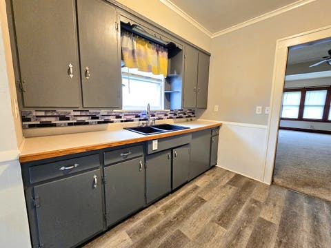 Tiny photo for 270 18th Place, Clinton, IA 52732 (MLS # 12722445)