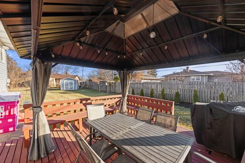 Tiny photo for 665 W Lake Manor Drive, Addison, IL 60101 (MLS # 12540517)