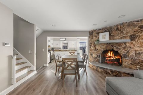 Tiny photo for 665 W Lake Manor Drive, Addison, IL 60101 (MLS # 12540517)