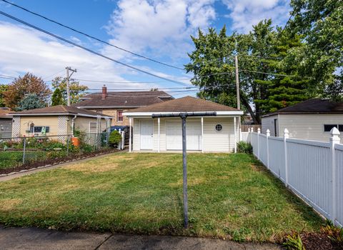 Tiny photo for 7718 W Westwood Drive, Elmwood Park, IL 60707 (MLS # 12493553)