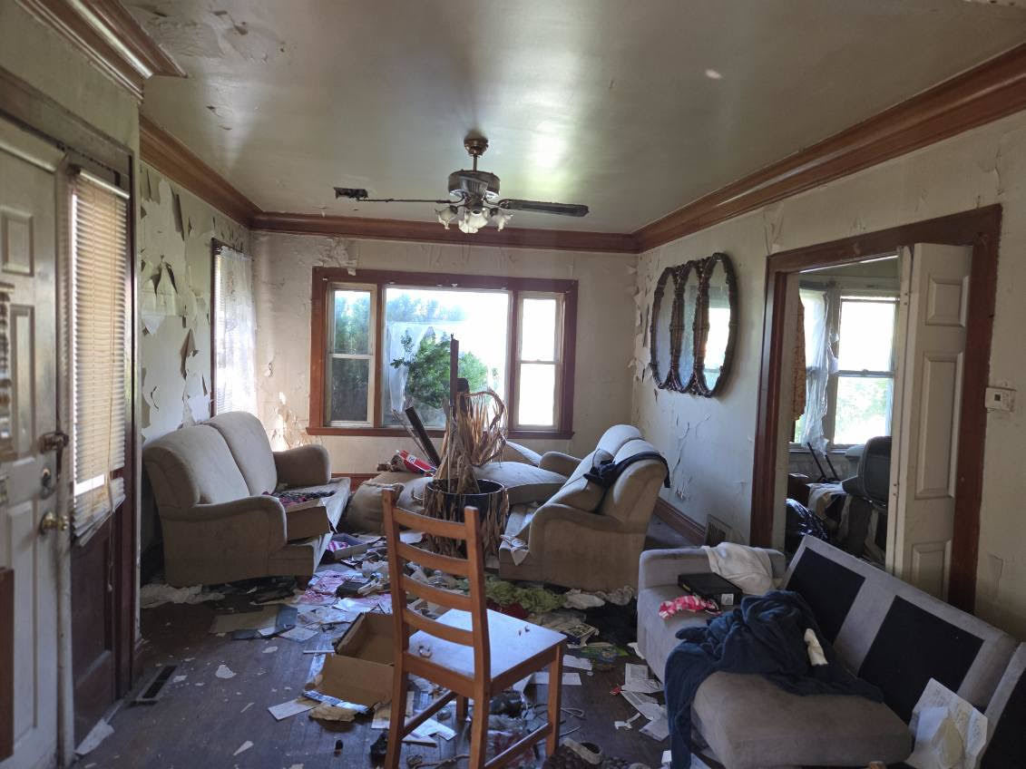 10243 S Lafayette Avenue