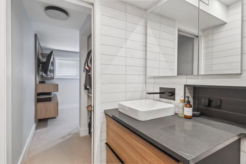 Tiny photo for 2656 W Gunnison Street #1, Chicago, IL 60625 (MLS # 12627656)