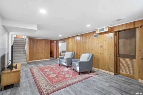 Tiny photo for 71 CRESTWOOD Terrace, Davenport, IA 52803 (MLS # 100000301)