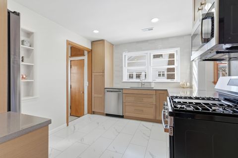 Tiny photo for 71 CRESTWOOD Terrace, Davenport, IA 52803 (MLS # 100000301)