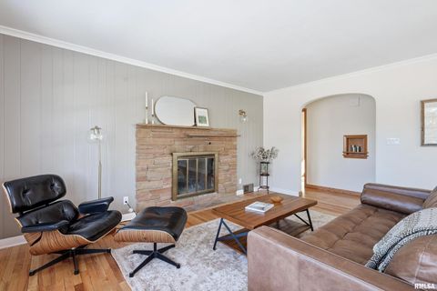 Tiny photo for 71 CRESTWOOD Terrace, Davenport, IA 52803 (MLS # 100000301)