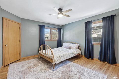 Tiny photo for 71 CRESTWOOD Terrace, Davenport, IA 52803 (MLS # 100000301)