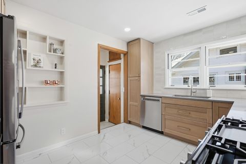 Tiny photo for 71 CRESTWOOD Terrace, Davenport, IA 52803 (MLS # 100000301)