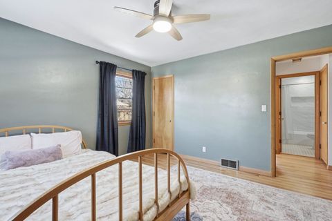 Tiny photo for 71 CRESTWOOD Terrace, Davenport, IA 52803 (MLS # 100000301)